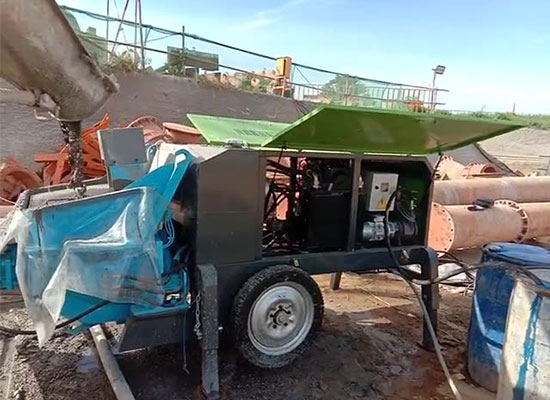 泵送混凝土液压湿喷机施工视频